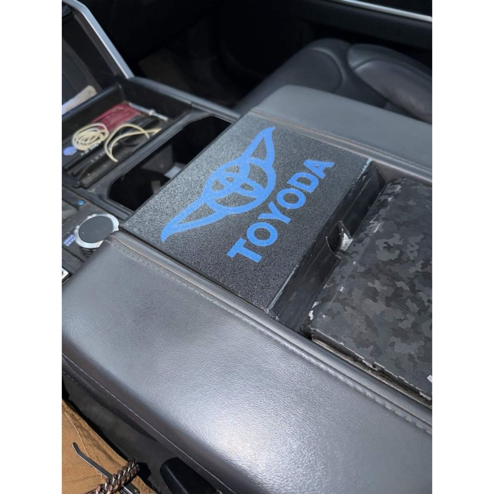 Toyota Tundra 2022+ / Sequoia 2023+ Konsol Saklama Kutusu