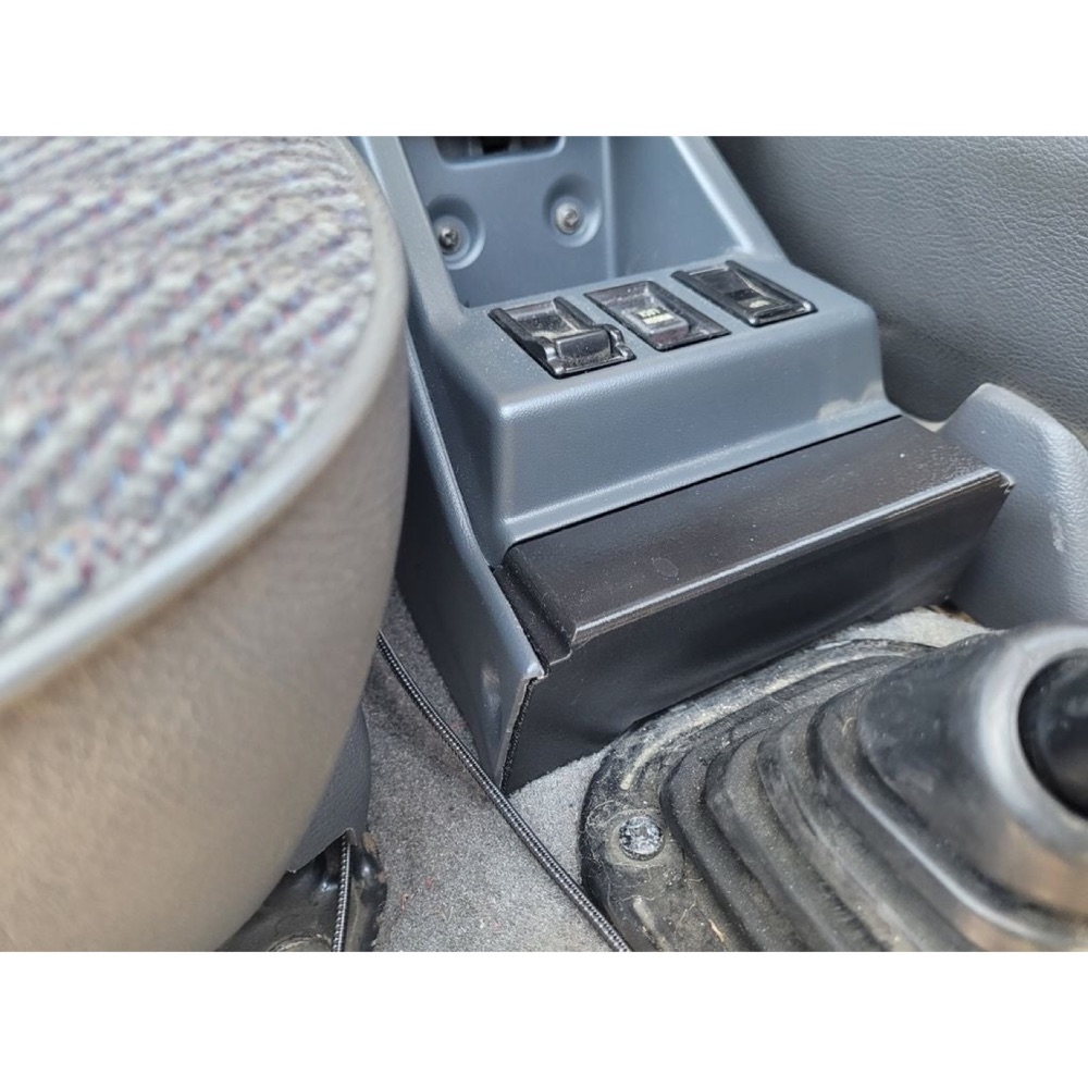 Toyota 4Runner 1. Nesil Konsol Kapatma Plakası