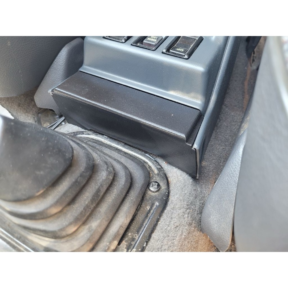 Toyota 4Runner 1. Nesil Konsol Kapatma Plakası görsel 3