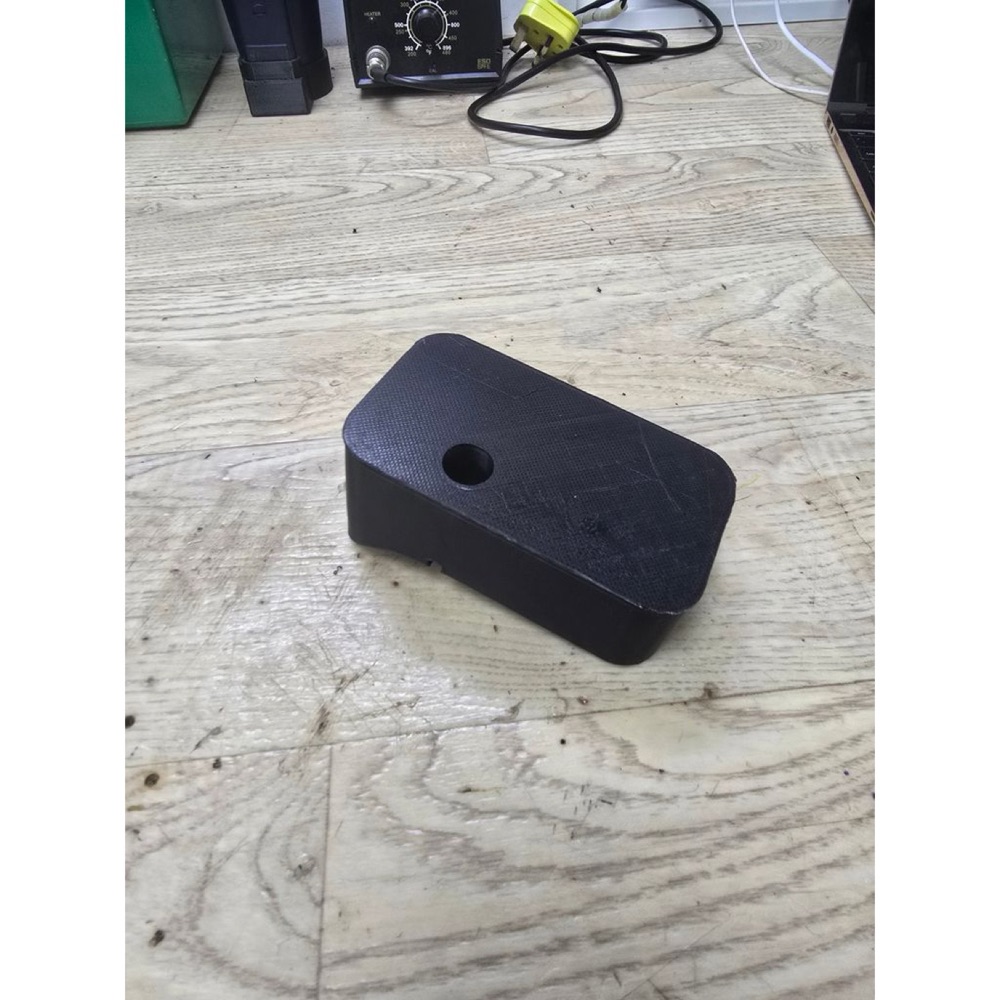 Toyota LC300 Auxbeam Anahtar Paneli Tutucu görsel 4