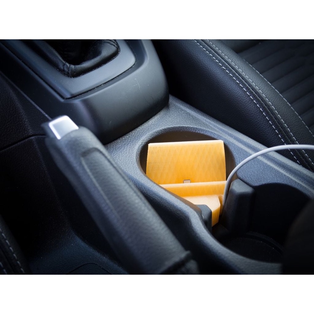 Ford Focus Bardaklık Telefon Dock görsel 4