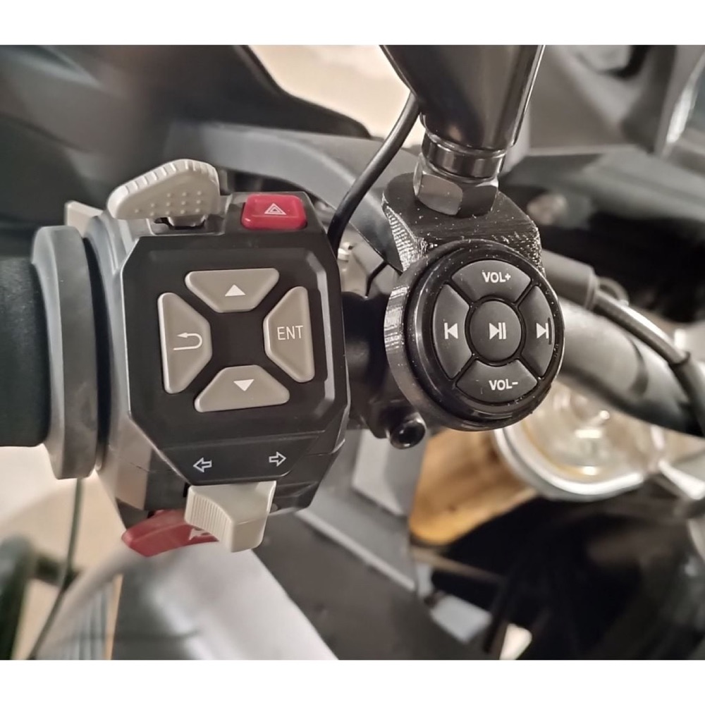 Voge 900DCX Bluetooth Kumanda Tutucusu görsel 2