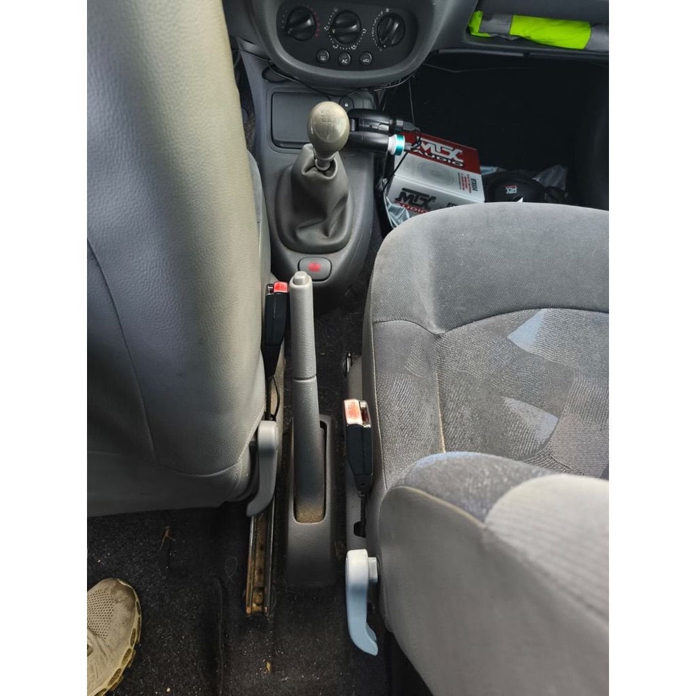 Renault Clio 2 Alize Bardaklık Konsolu