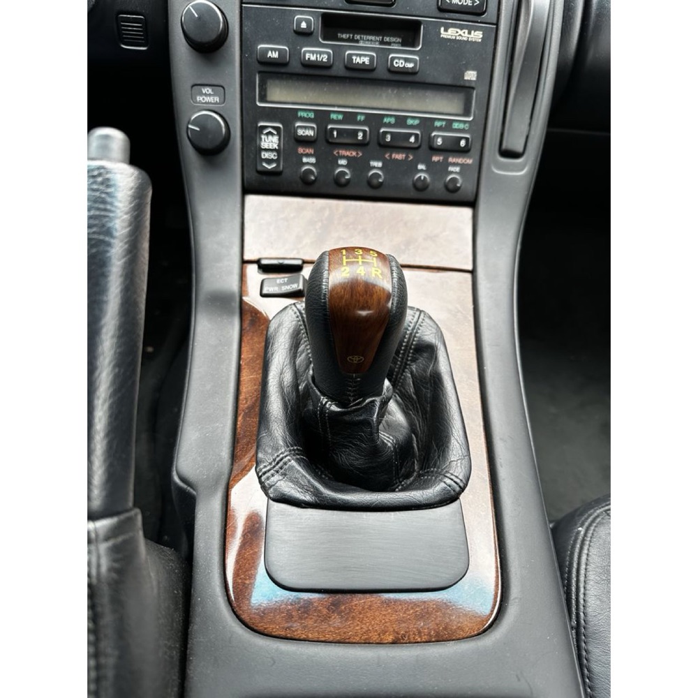 Lexus SC300/SC400 Manuel Vites Bezel Dönüşümü (İki Parça)