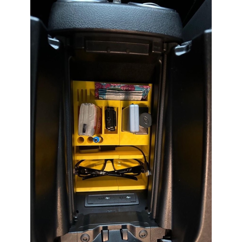 Mercedes W213 Merkezi Konsol Organizer