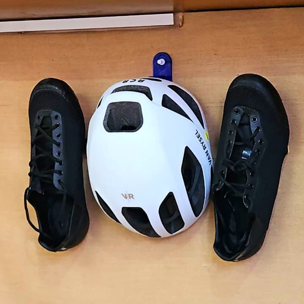 Bisiklet Kask ve Ayakkabı Duvar Askısı