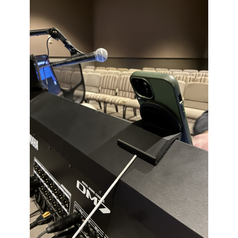 Yamaha DM7 Serisi Konsollar için MagSafe Tutucu görsel 4
