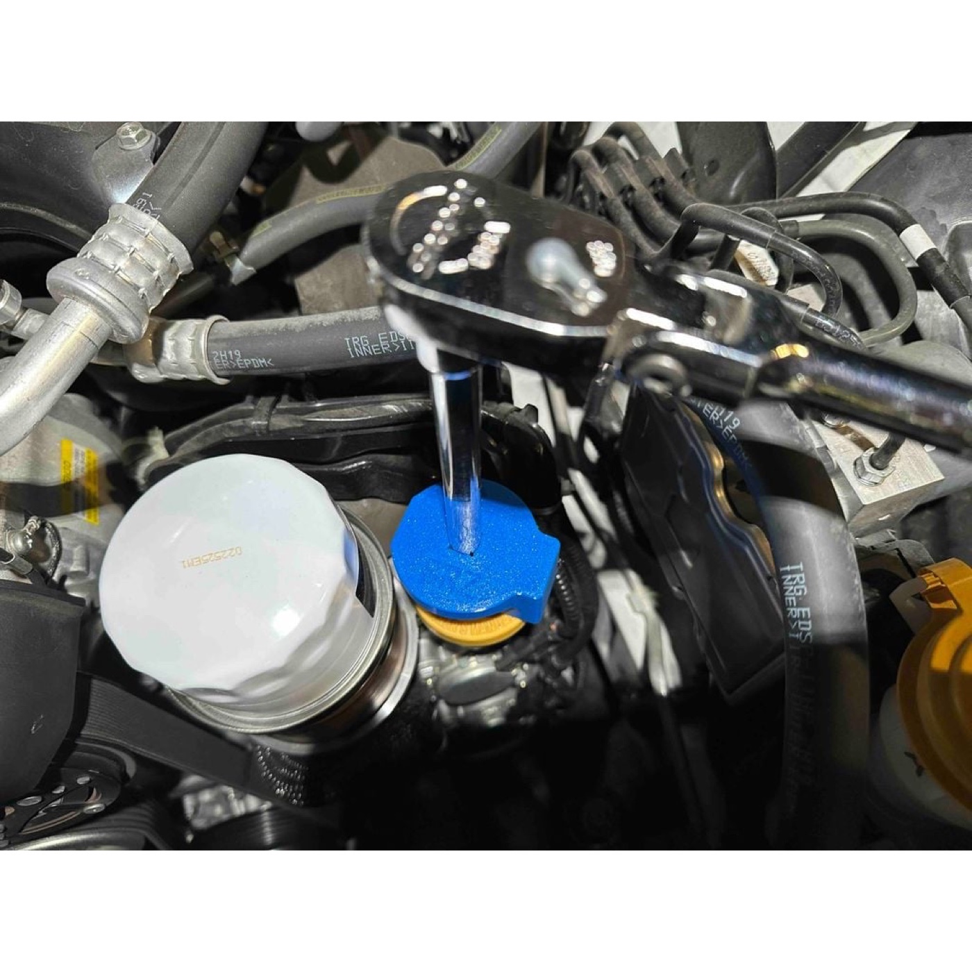 Subaru BRZ/Toyota GR86 Motor Yağ Kapağı Sökme Aparatı görsel 2