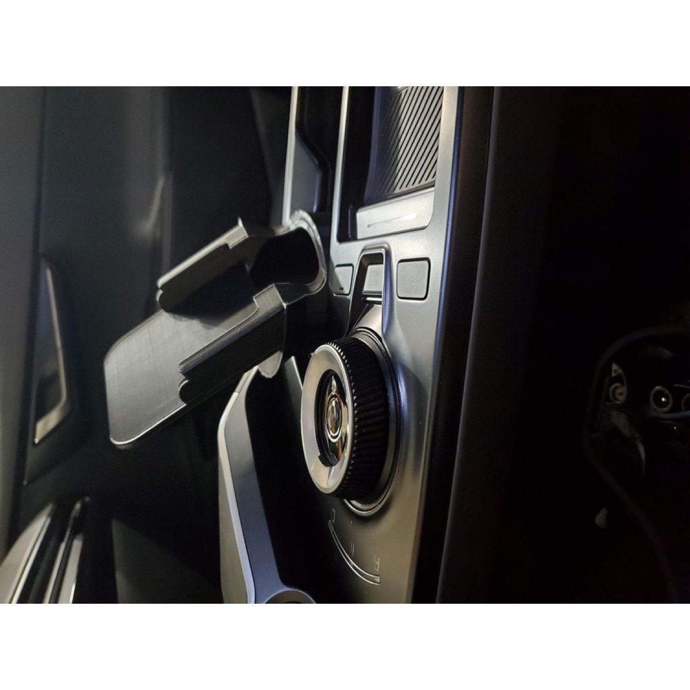 Kia EV6 Telefon Tutucusu