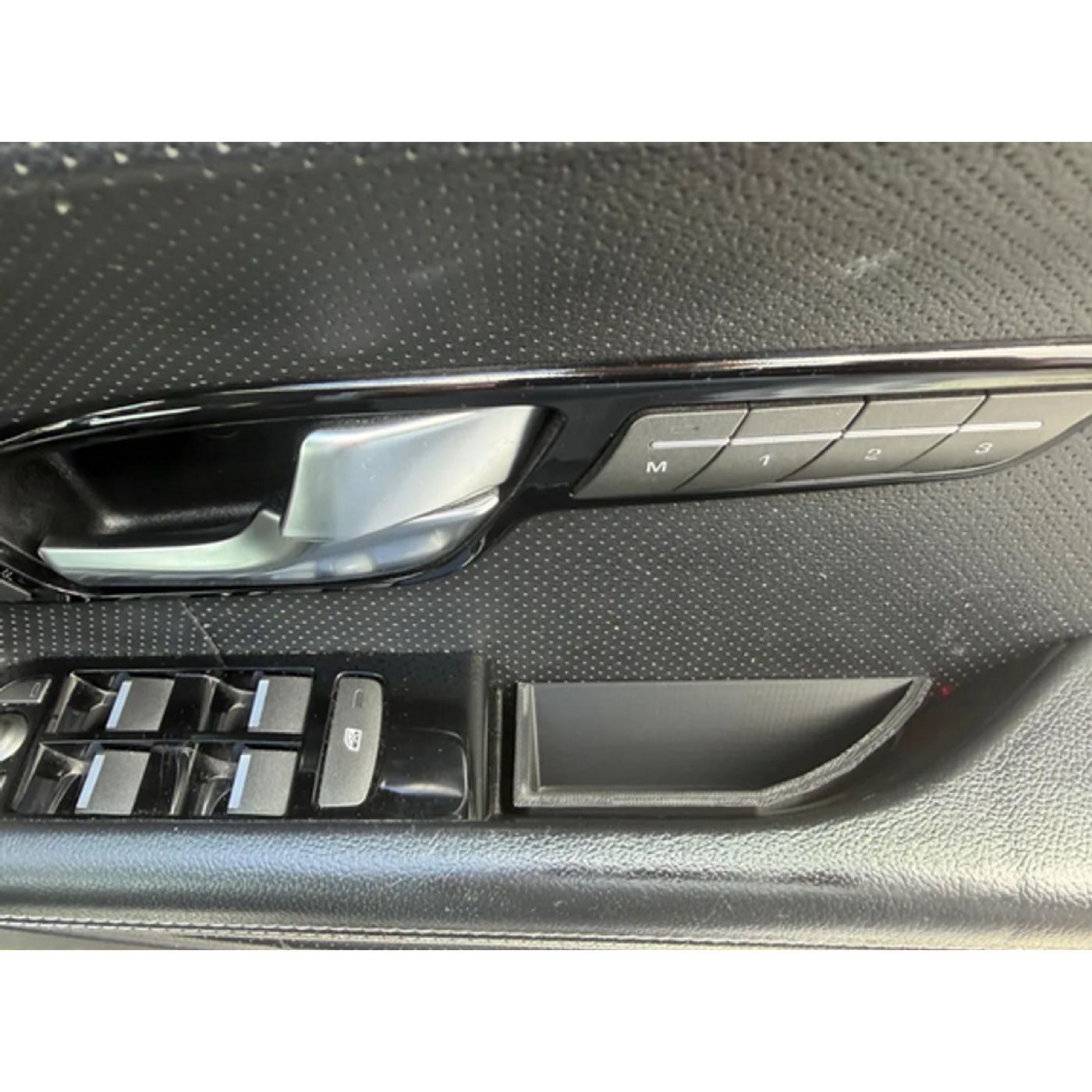 Range Rover Evoque (2015) Kapı Kolu Kutusu Ek Parçası