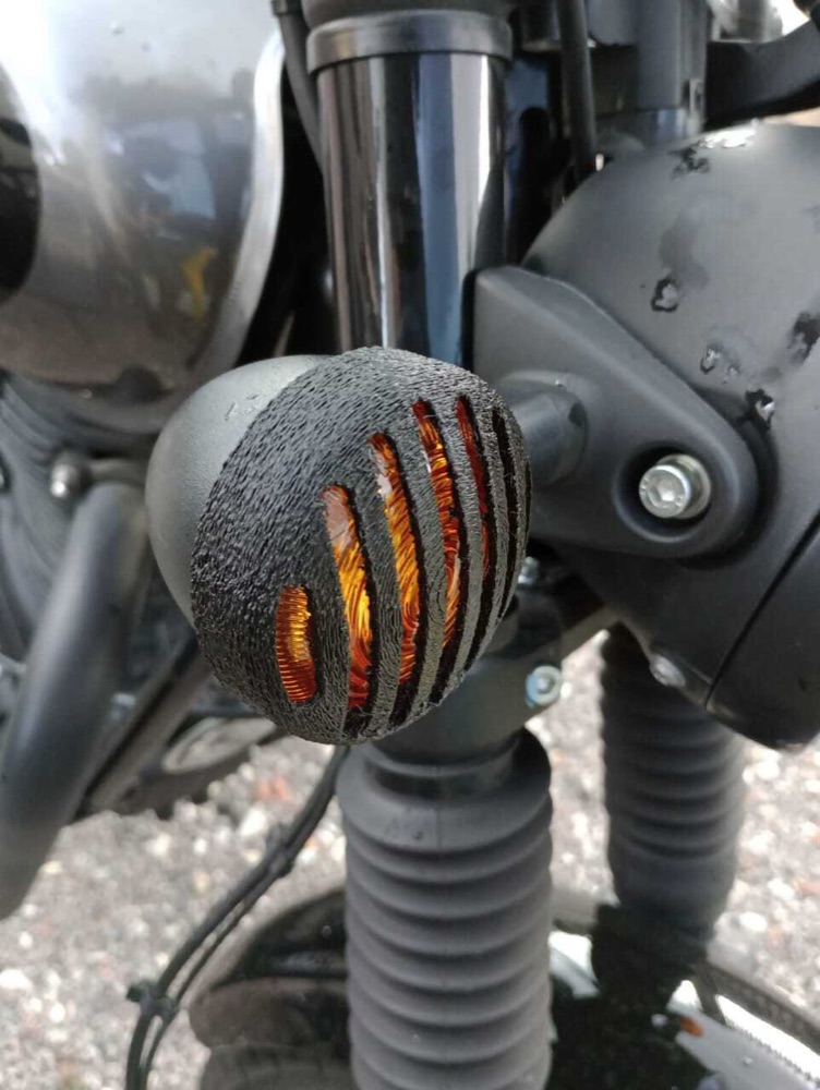 Royal Enfield 350 Izgara Kapağı görsel 3