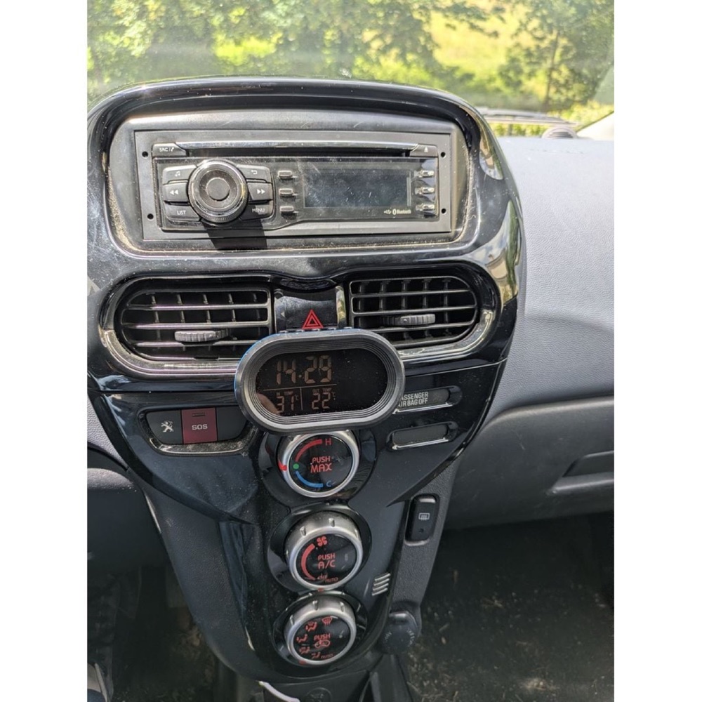 Mitsubishi i-MiEV Dijital Saat Tutucusu