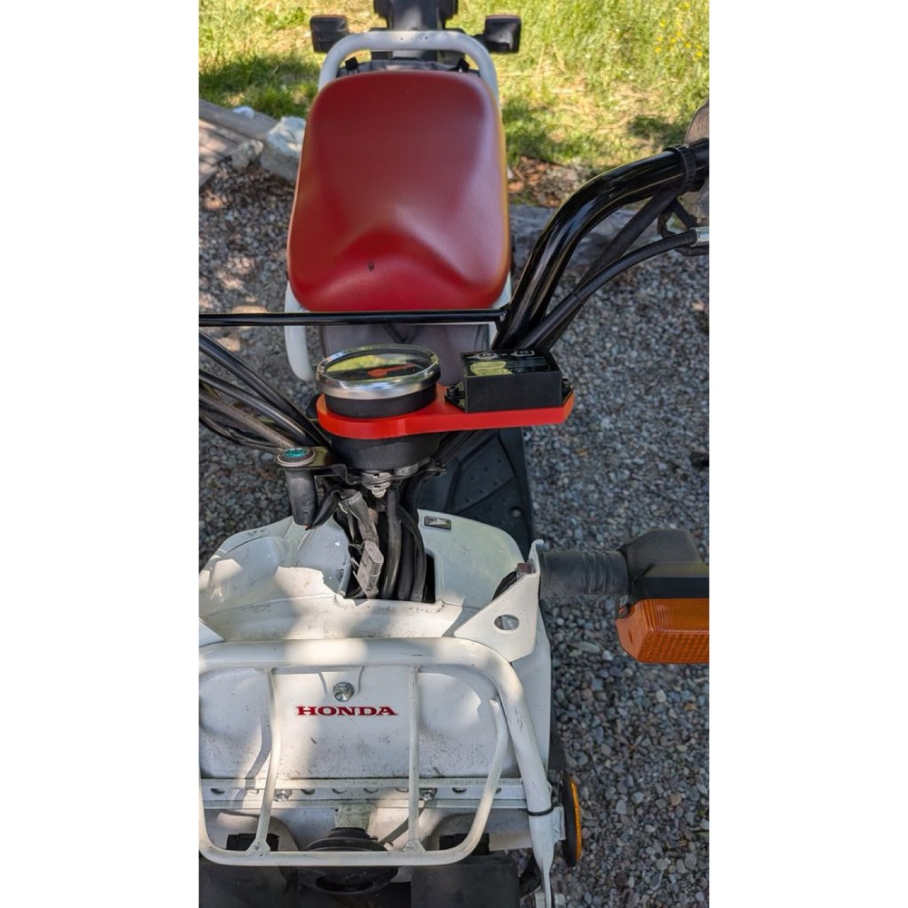 Honda Ruckus Takometre Montaj Plakası görsel 2