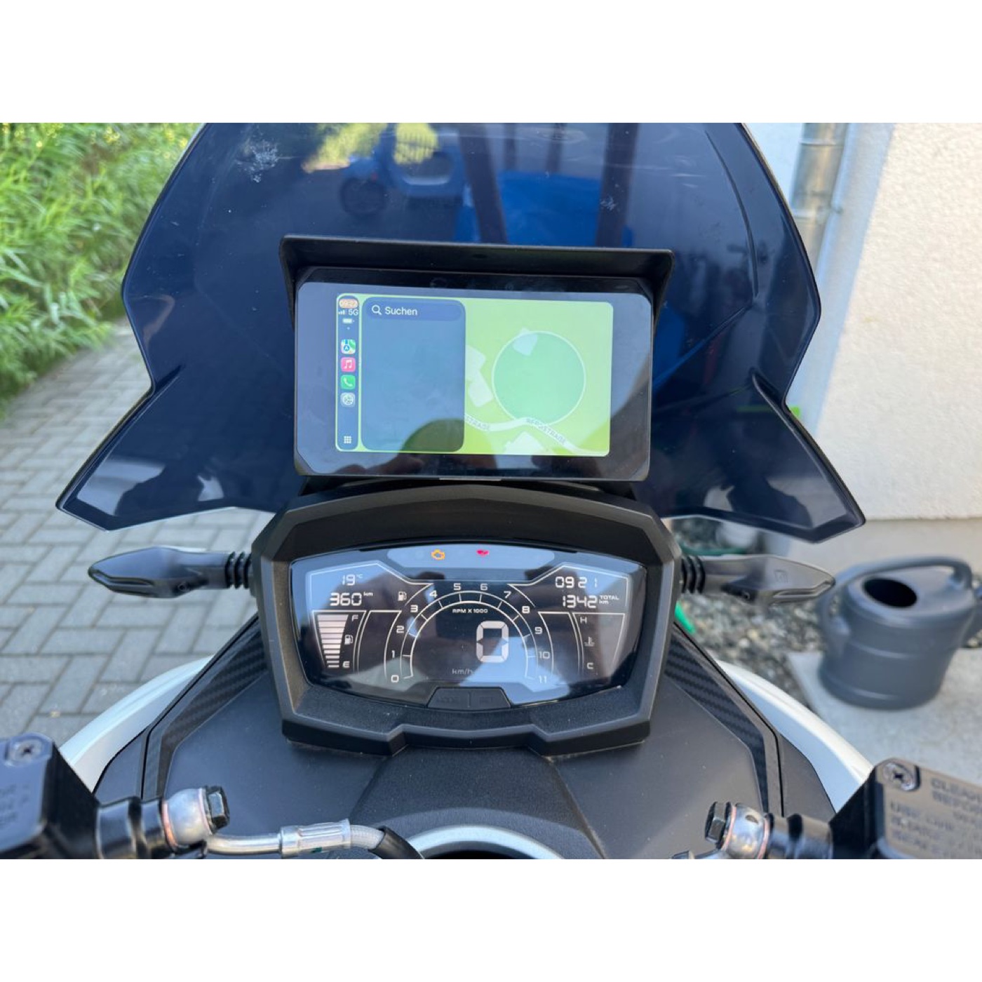 Aprilia SR GT Carplay Montaj Braketi görsel 2