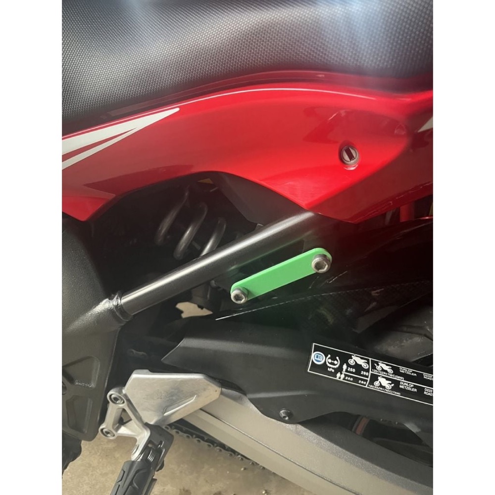 Honda CBR650F Yolcu Ayaklığı Kör Tapası görsel 3