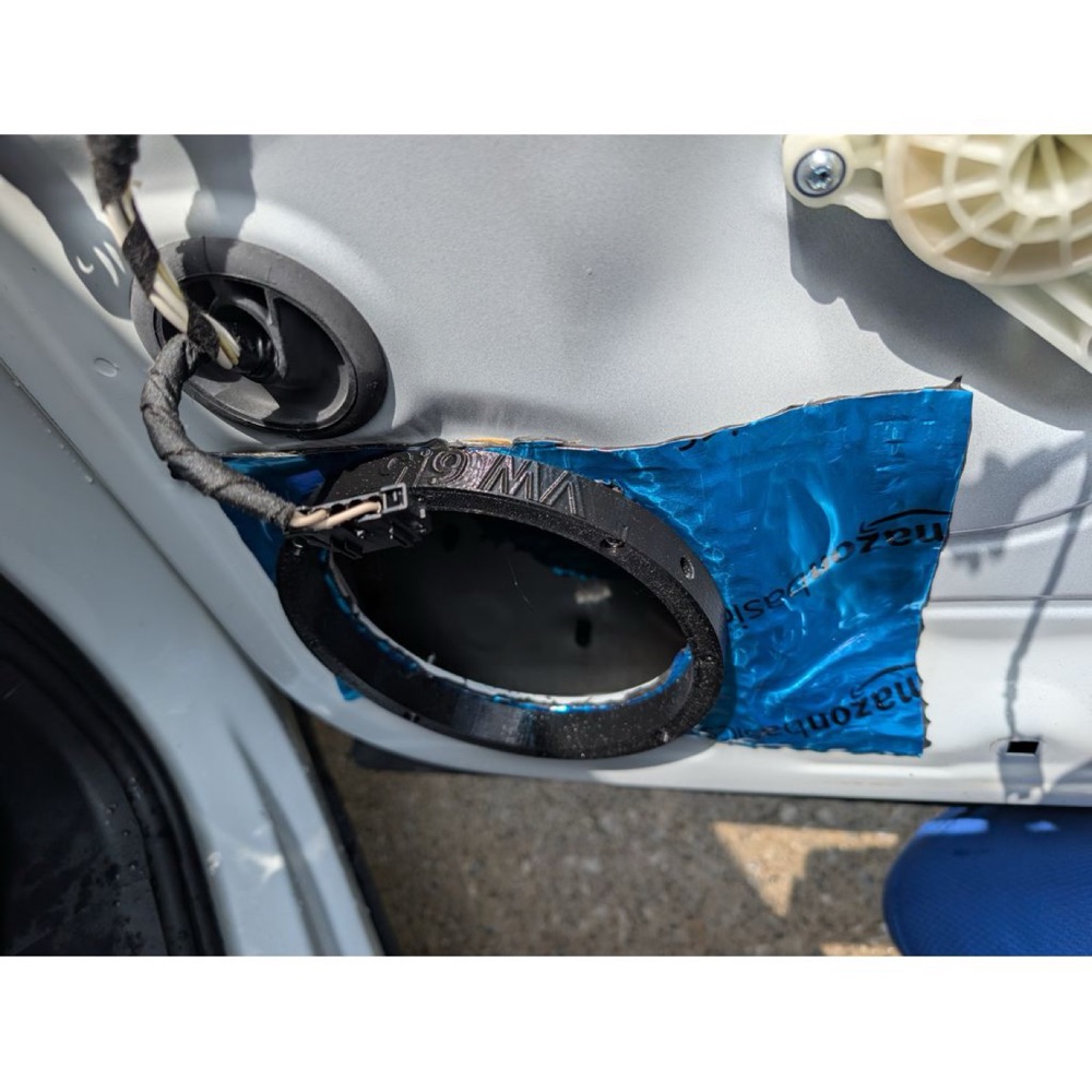 Volkswagen Tiguan/Atlas Arka Hoparlor Adaptörü görsel 3
