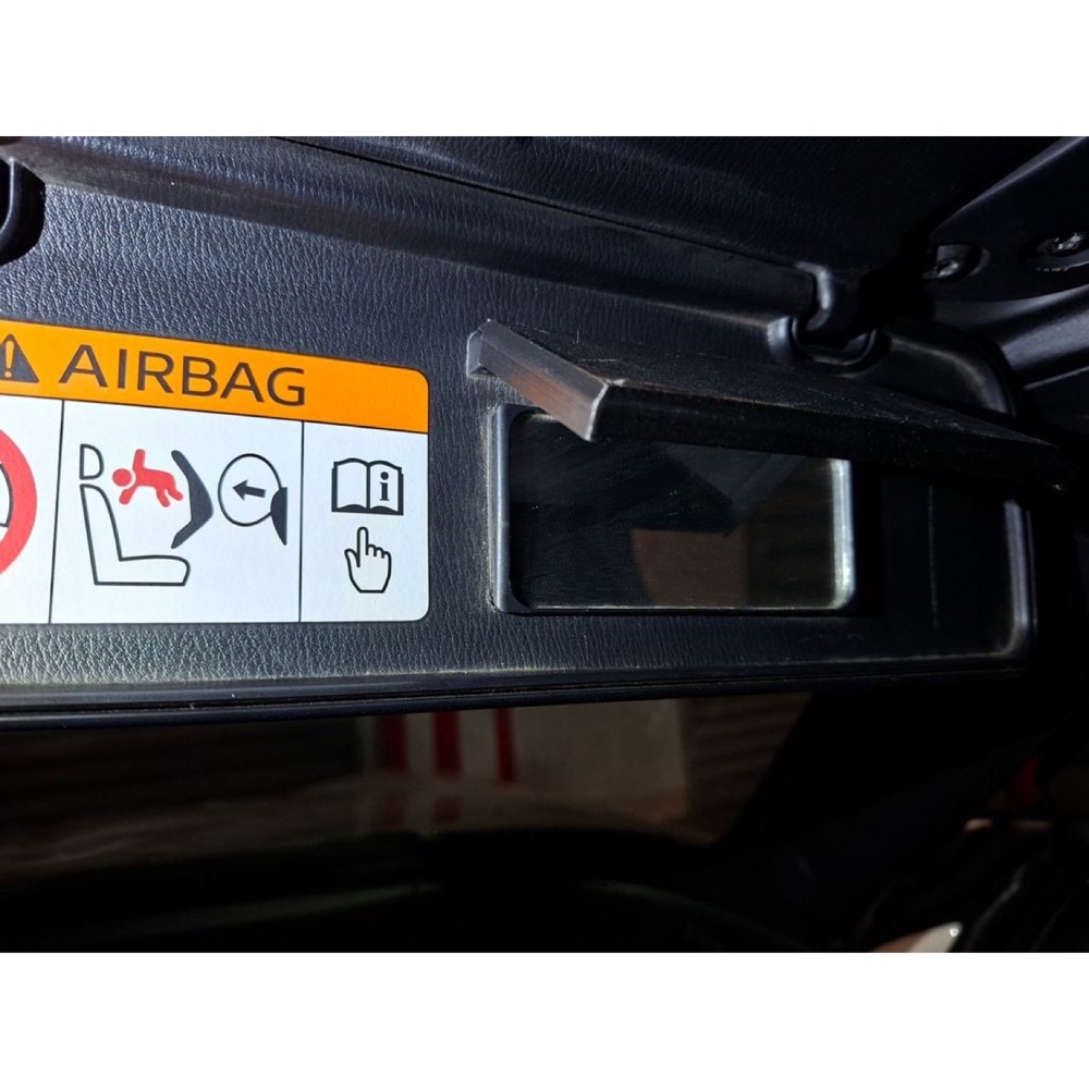 Mazda MX-5 / Fiat 124 Spider Güneş Siperliği Kapağı görsel 2