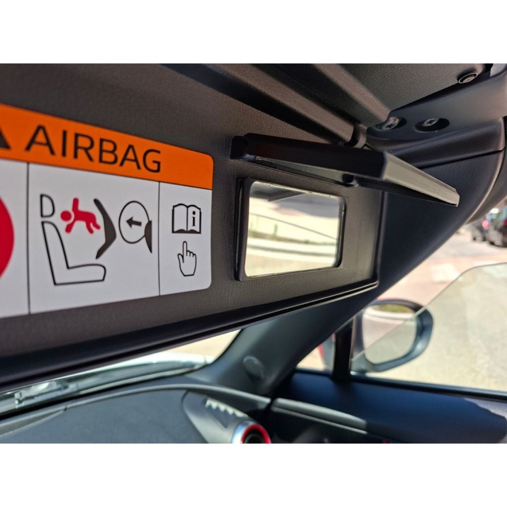 Mazda MX-5 / Fiat 124 Spider Güneş Siperliği Kapağı görsel 6