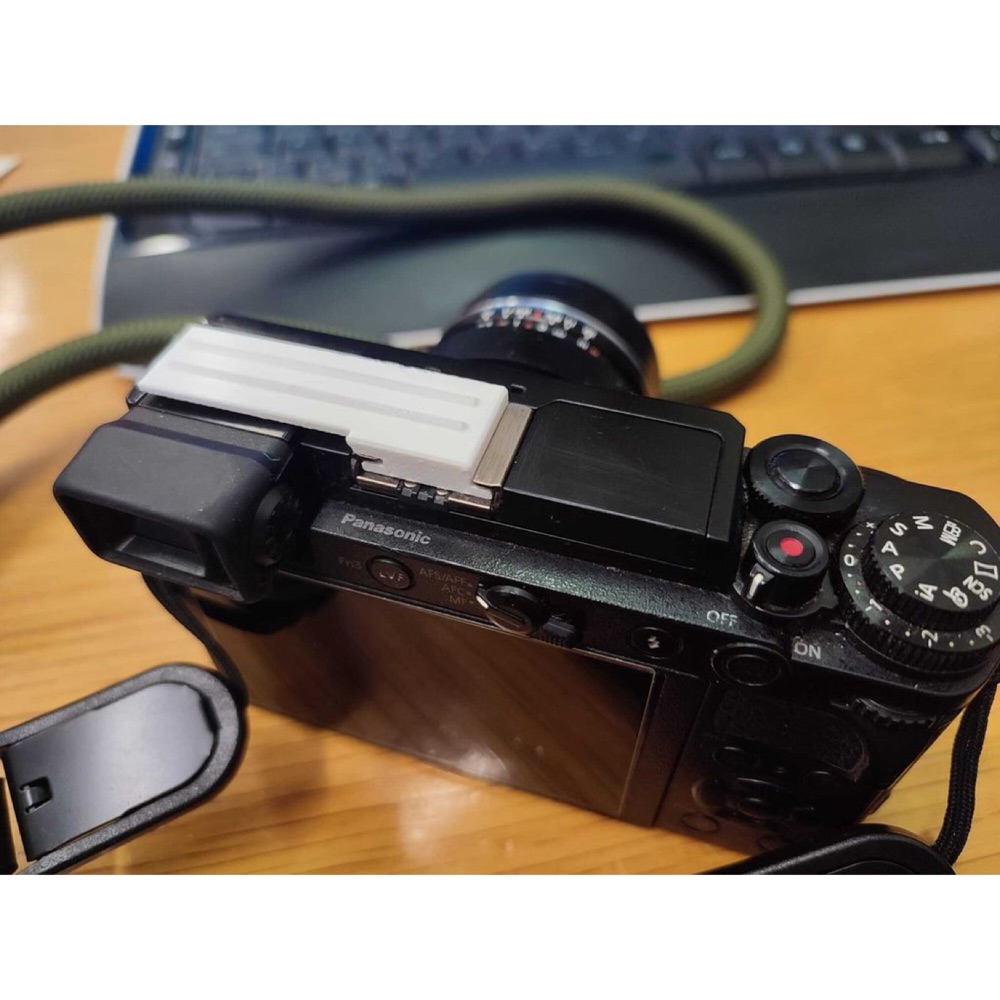 Panasonic Lumix GX9 Vizör Kilidi (Yanlışlıkla Açılmayı Önler)