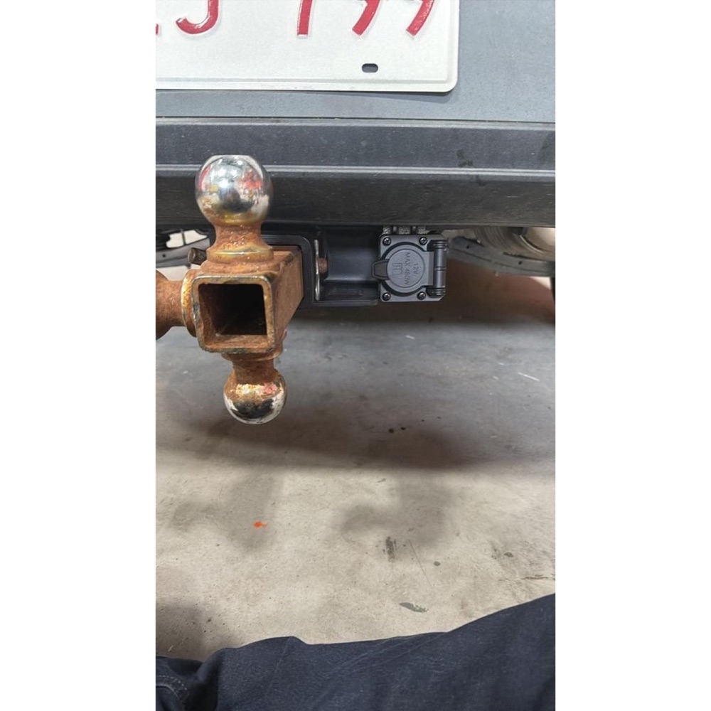 Hyundai 7 Pinli Çeki Demiri Kablo Tutucusu
