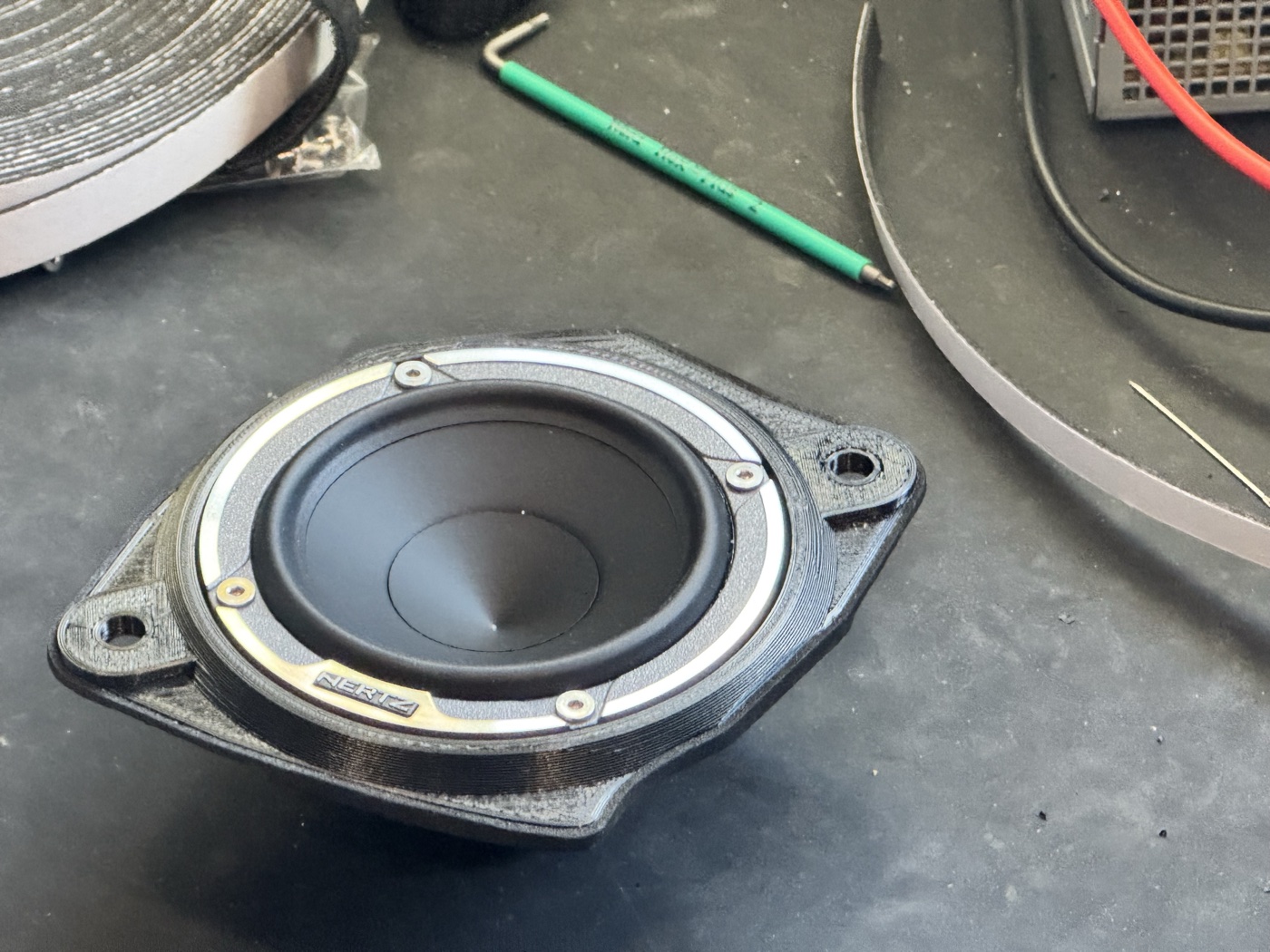 Hertz MP 70.3 PRO Hoparlör Adaptörü (Toyota Land Cruiser LC250) görsel 3