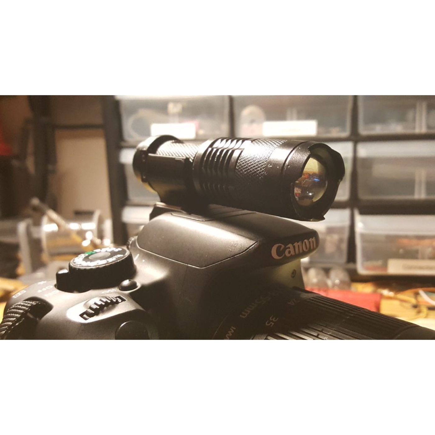 DSLR Flaş Kızağı (Hot Shoe) - El Feneri Adaptörü
