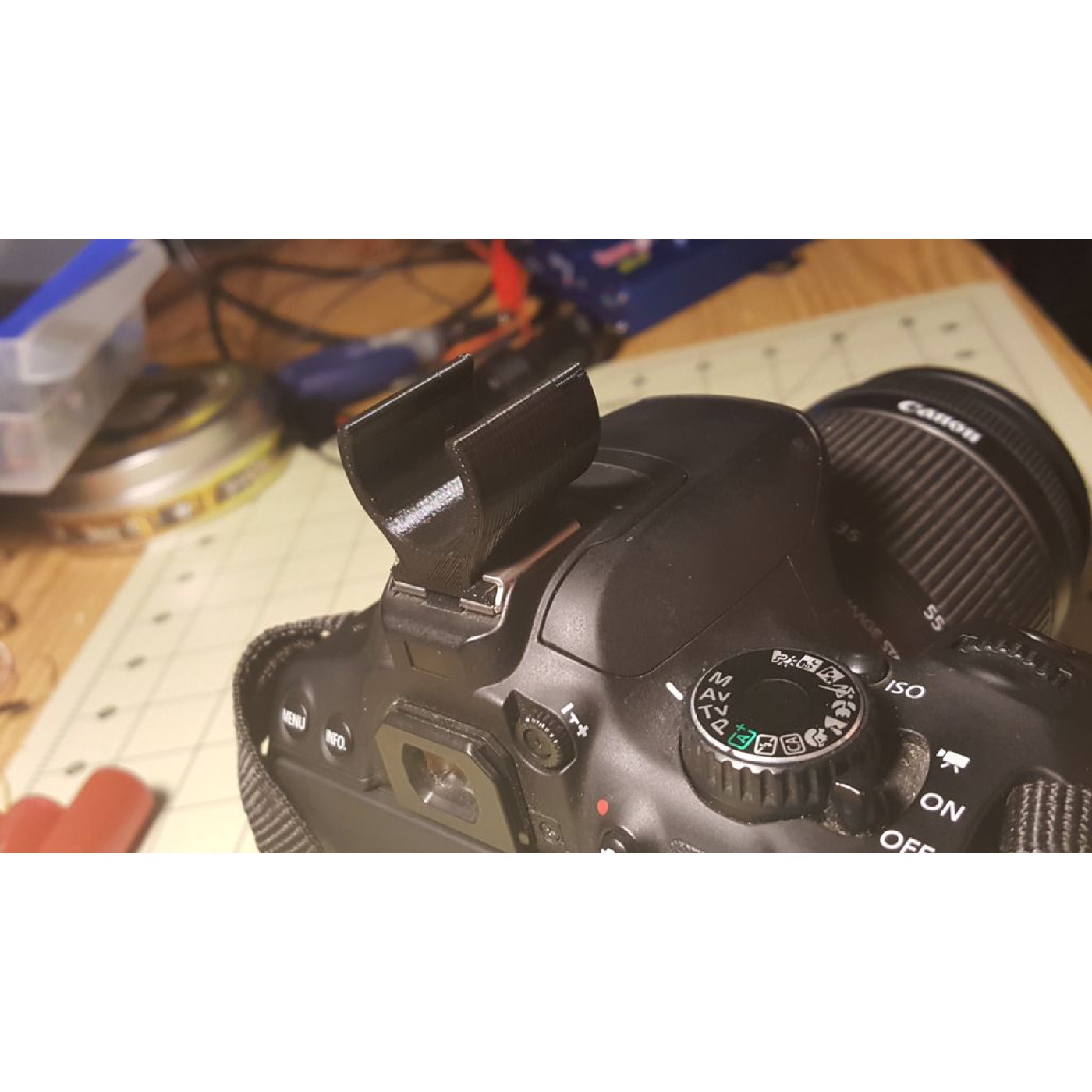 DSLR Flaş Kızağı (Hot Shoe) - El Feneri Adaptörü görsel 2
