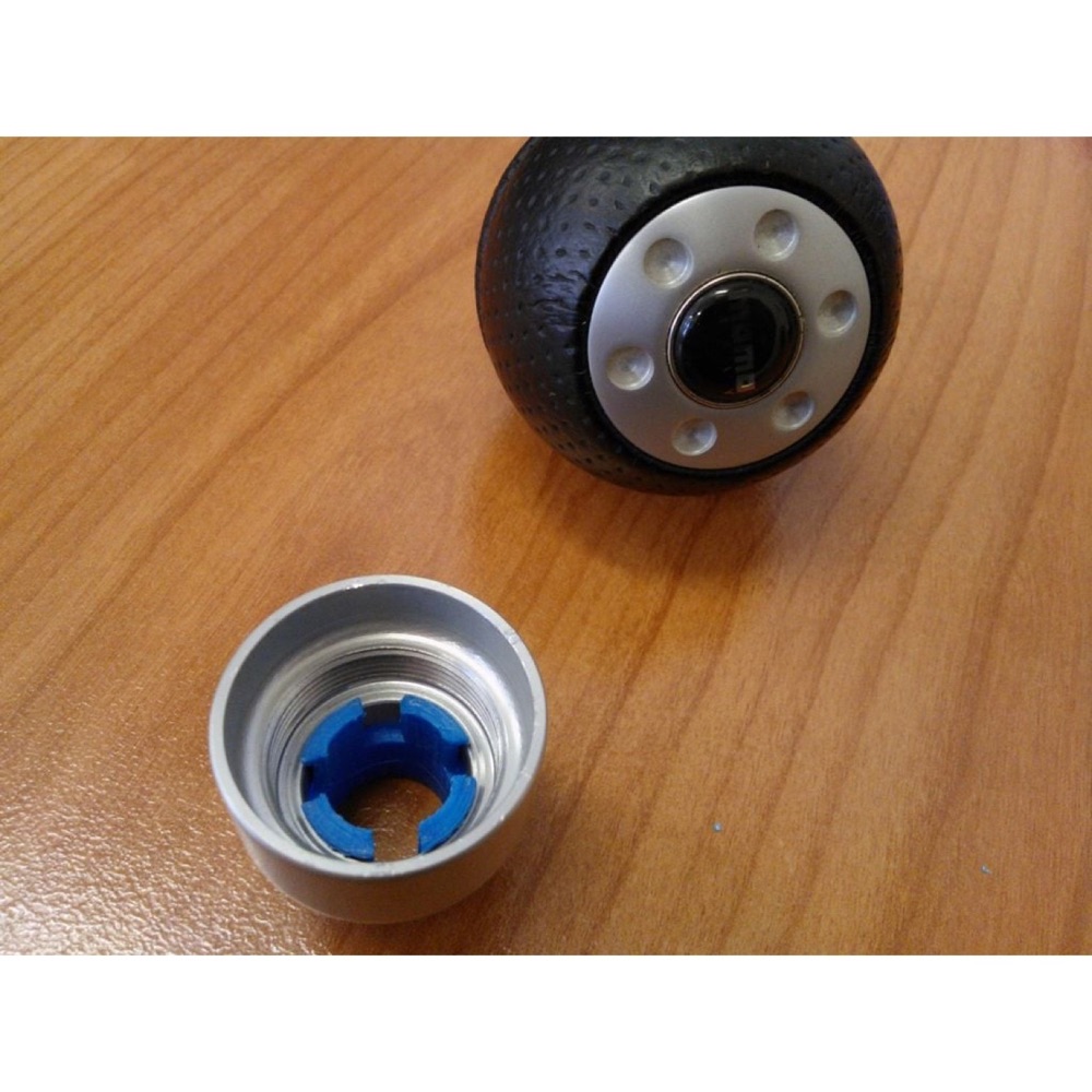 Subaru Impreza WRX Momo Vites Topuzu Adaptörü görsel 3