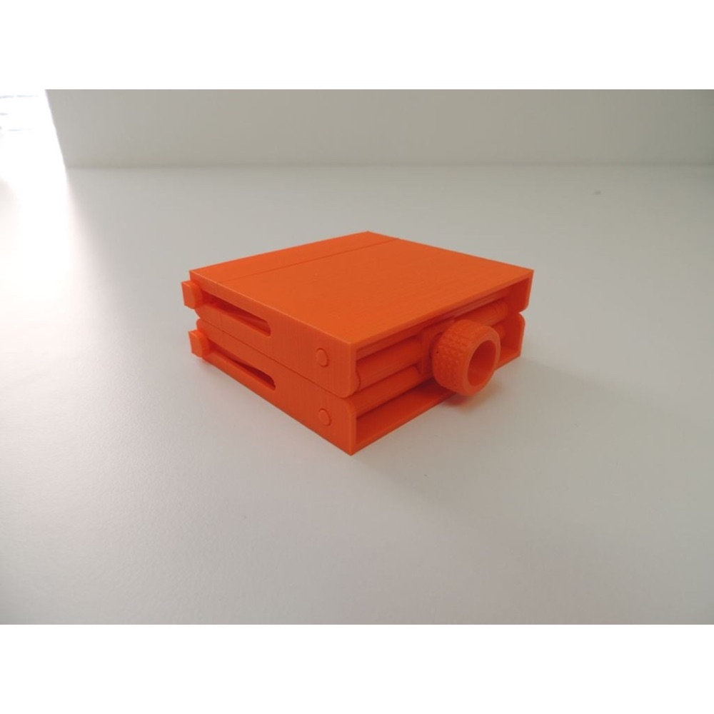 Vidalı Makas Mekanizmalı Mini Kaldırma Platformu (Katlanır)