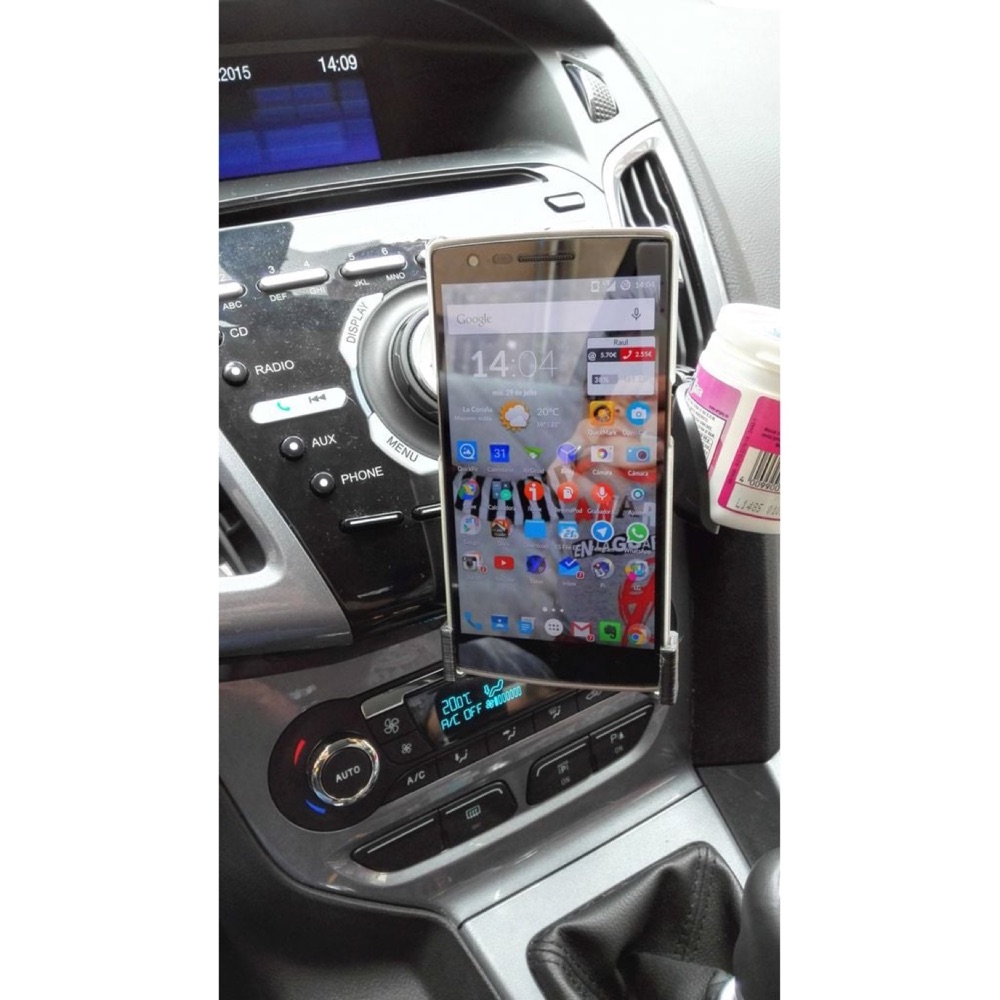Ford Focus Sportbreak (2015) Radyo Üstü Telefon Tutucu görsel 4