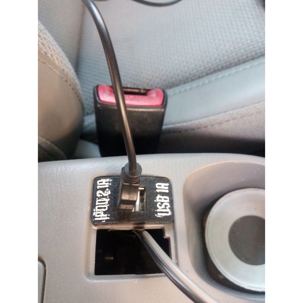 Subaru Forester Çift Port USB Şarj Ünitesi Kapağı görsel 2