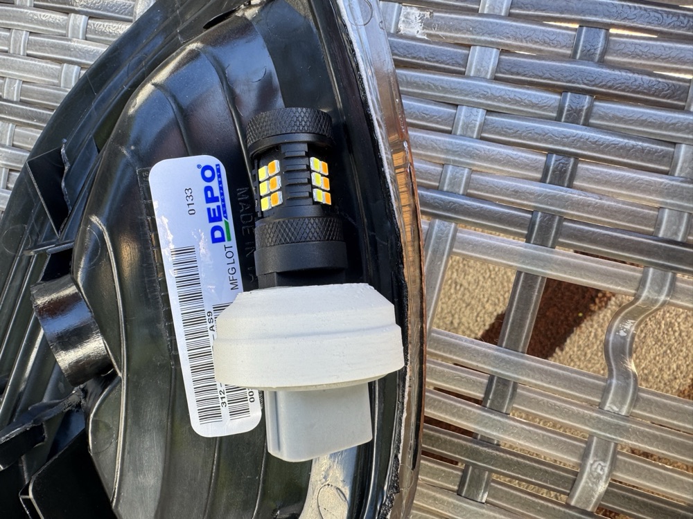 Toyota 3157 Switchback Ampul Soket Adaptörü görsel 3