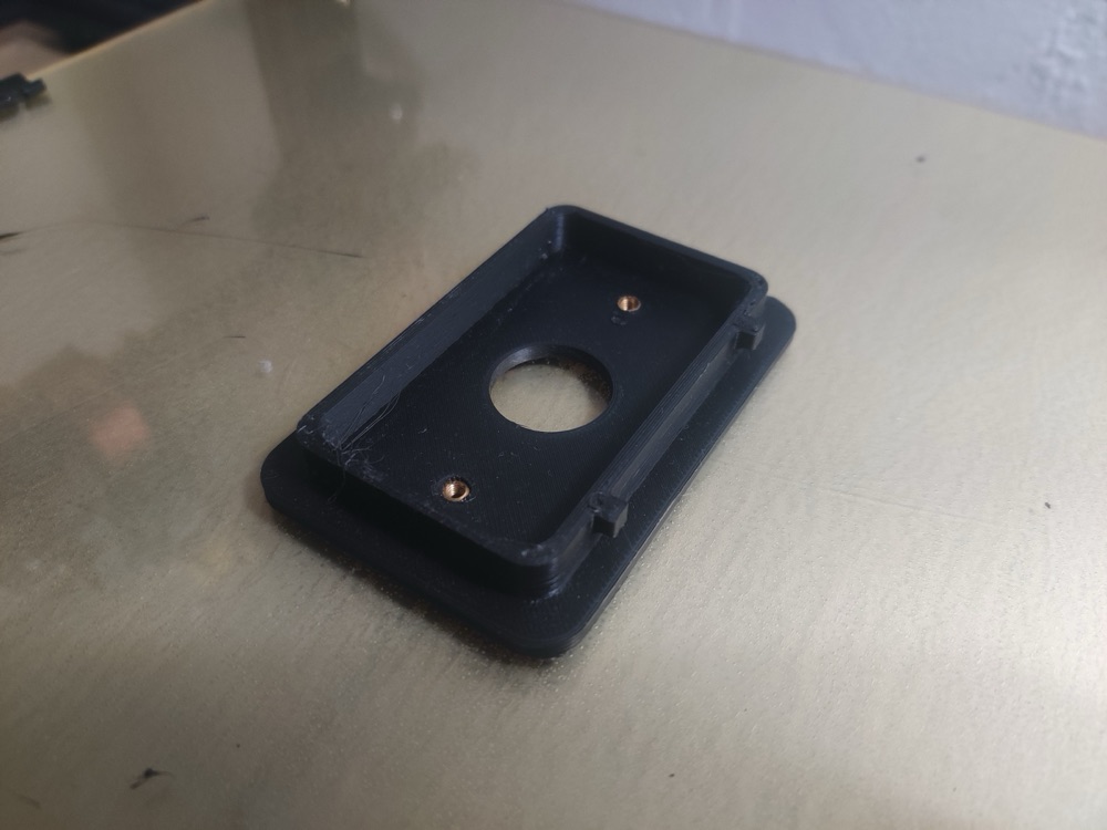 Toyota 4Runner 3. Nesil Arka Küllük İptal ve USB Panel Braketi görsel 3