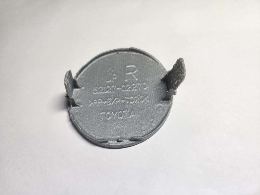 Toyota Auris 2007-2010 Ön Tampon Çeki Demiri Kapağı görsel 2