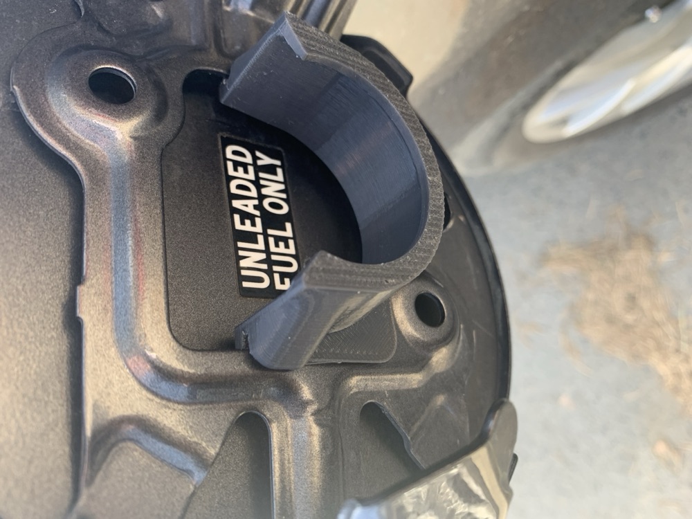 Toyota Auris Yakıt Depo Kapağı Tutucu görsel 4