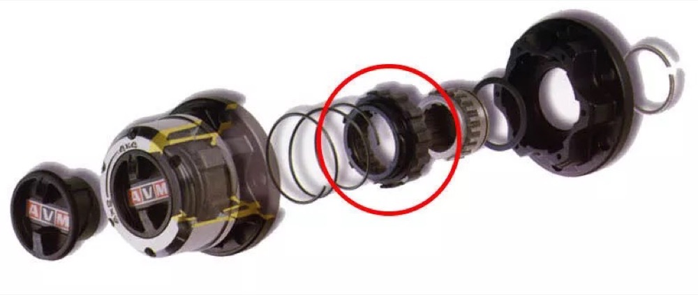 Toyota 4Runner / Hilux AVM-413 Manuel Kilit Göbeği (Free-Wheel Hub) Tırnaklı Halkası görsel 3
