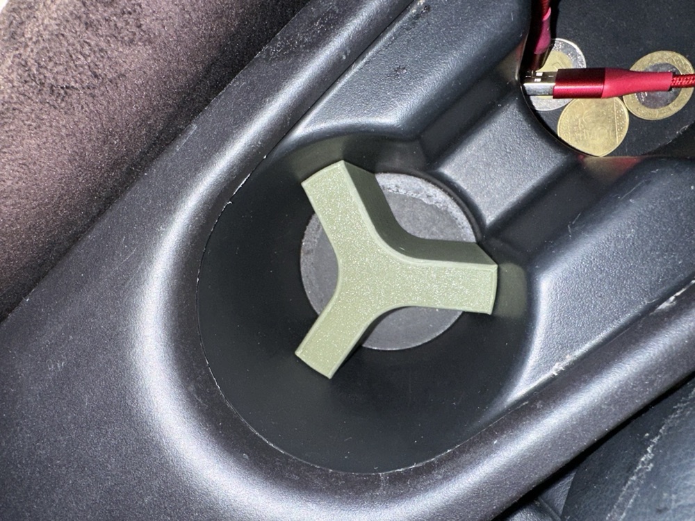 Toyota Corolla Bardaklık Yükseltici Aparat görsel 3