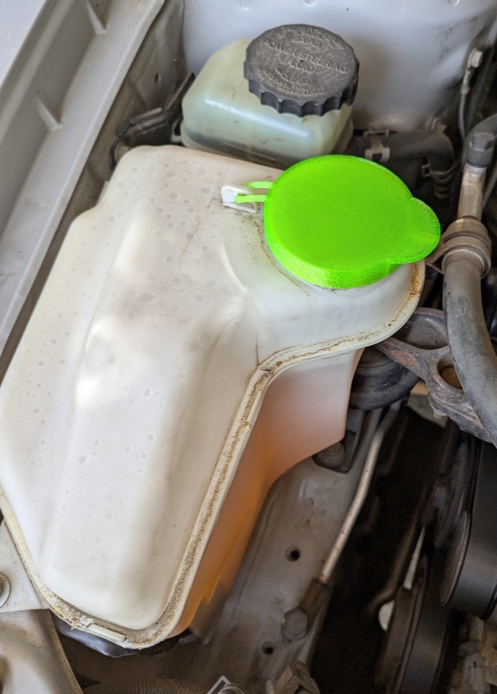 Toyota Corolla Cam Suyu Depo Kapağı (1993-2002)