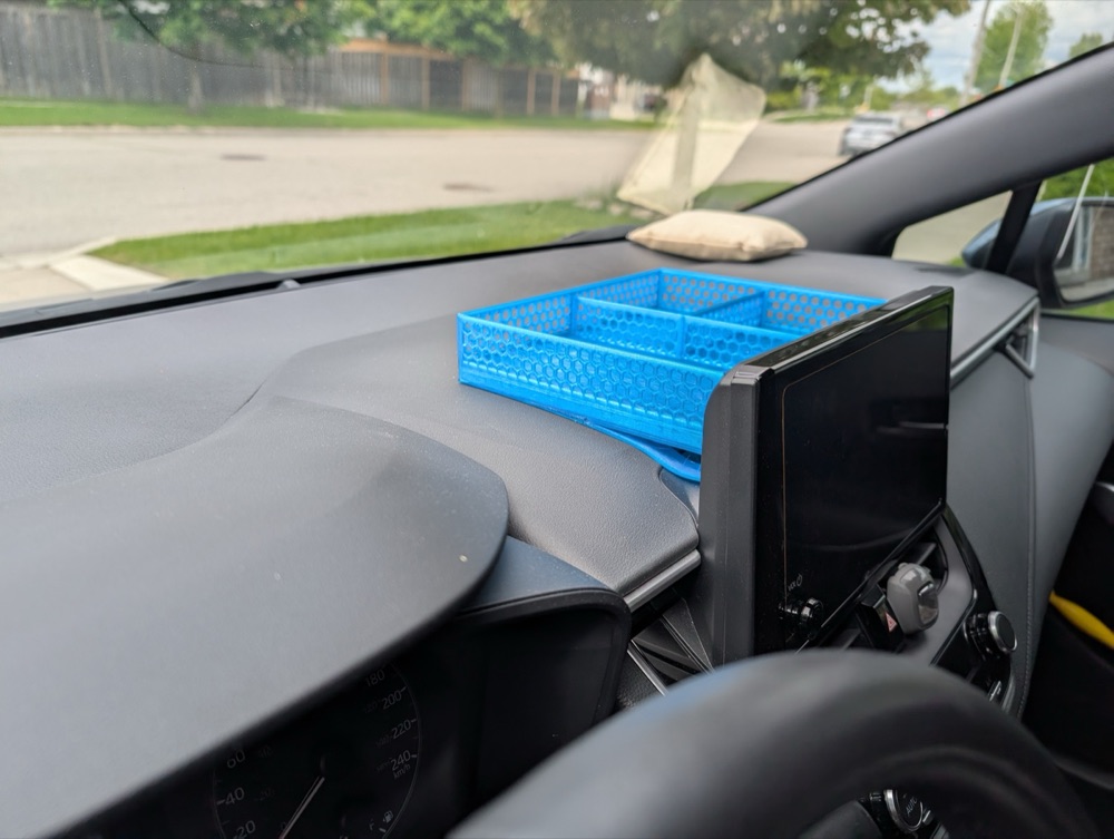 Toyota Corolla Torpido Üstü Düzenleyici Organizer