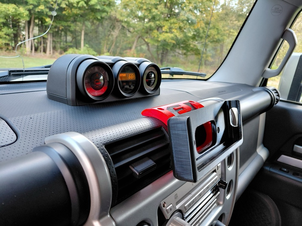 Toyota FJ Cruiser Telefon Tutucu Standı görsel 2