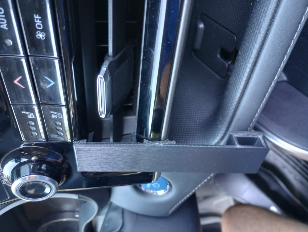 Toyota Highlander 2022 Telefon Tutucu Braketi görsel 4