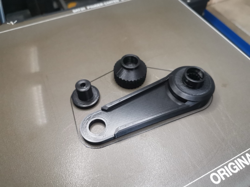 Toyota Land Cruiser 79 Serisi Cam Açma Kolu görsel 3