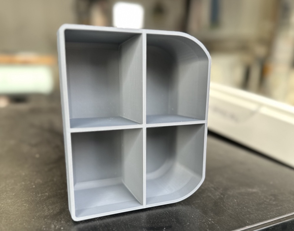 Toyota Land Cruiser Cool Box Alt Düzenleyici Tepsi görsel 3