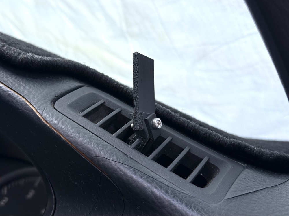 Toyota Land Cruiser Prado 120 Havalandırma Telefon Tutucu Adaptörü görsel 2