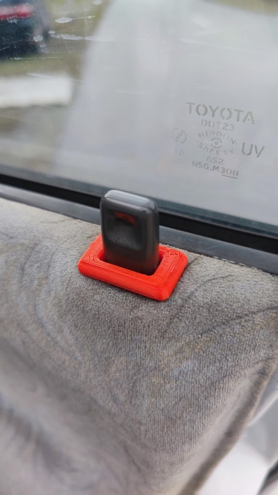 Toyota LiteAce / TownAce İç Kapı Kilit Çerçevesi