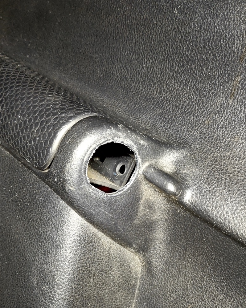 Toyota MR2 Spyder Kapı Çekme Kayışı Alt Kapak