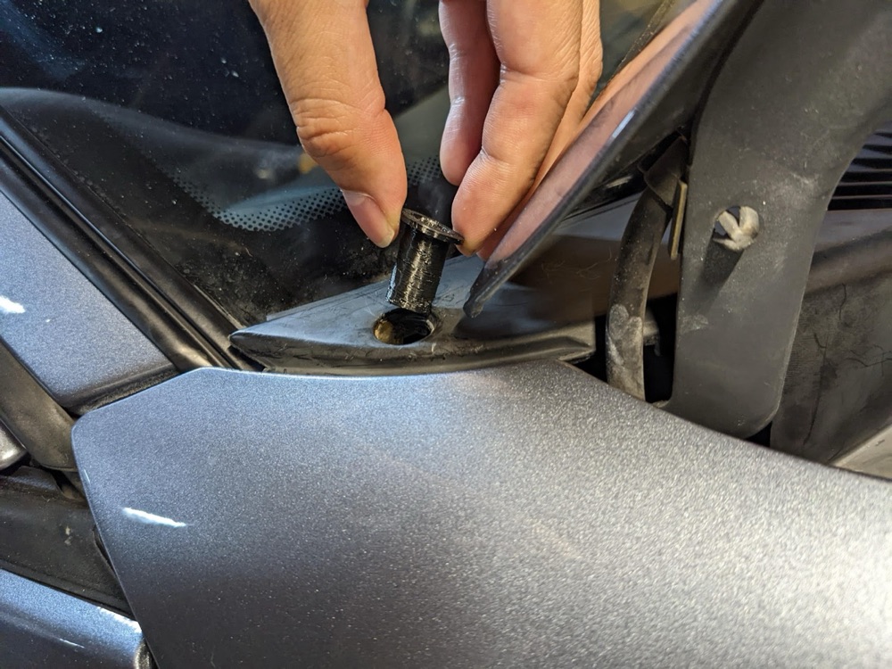 Toyota MR2 SW20 Silecek Izgarası Tamir Aparatı