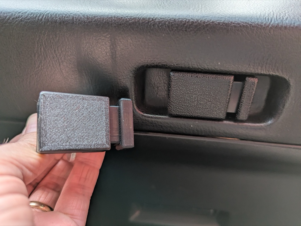 Toyota MR2 Torpido Gözü Düğmesi ve Kapağı