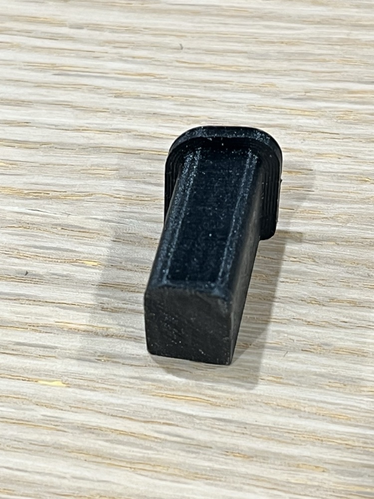 Toyota Prius V Vites Engelleyici Bloklayıcı görsel 4
