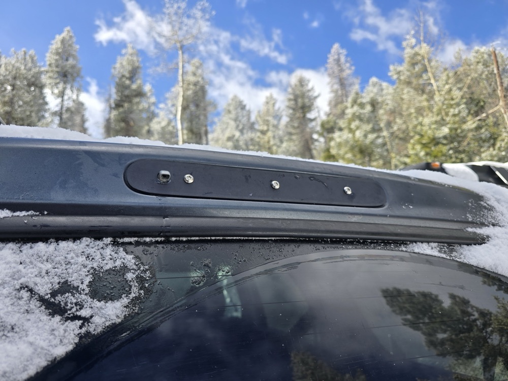 Toyota Sequoia Üçüncü Stop Lambası Boşluk Kapatma Paneli